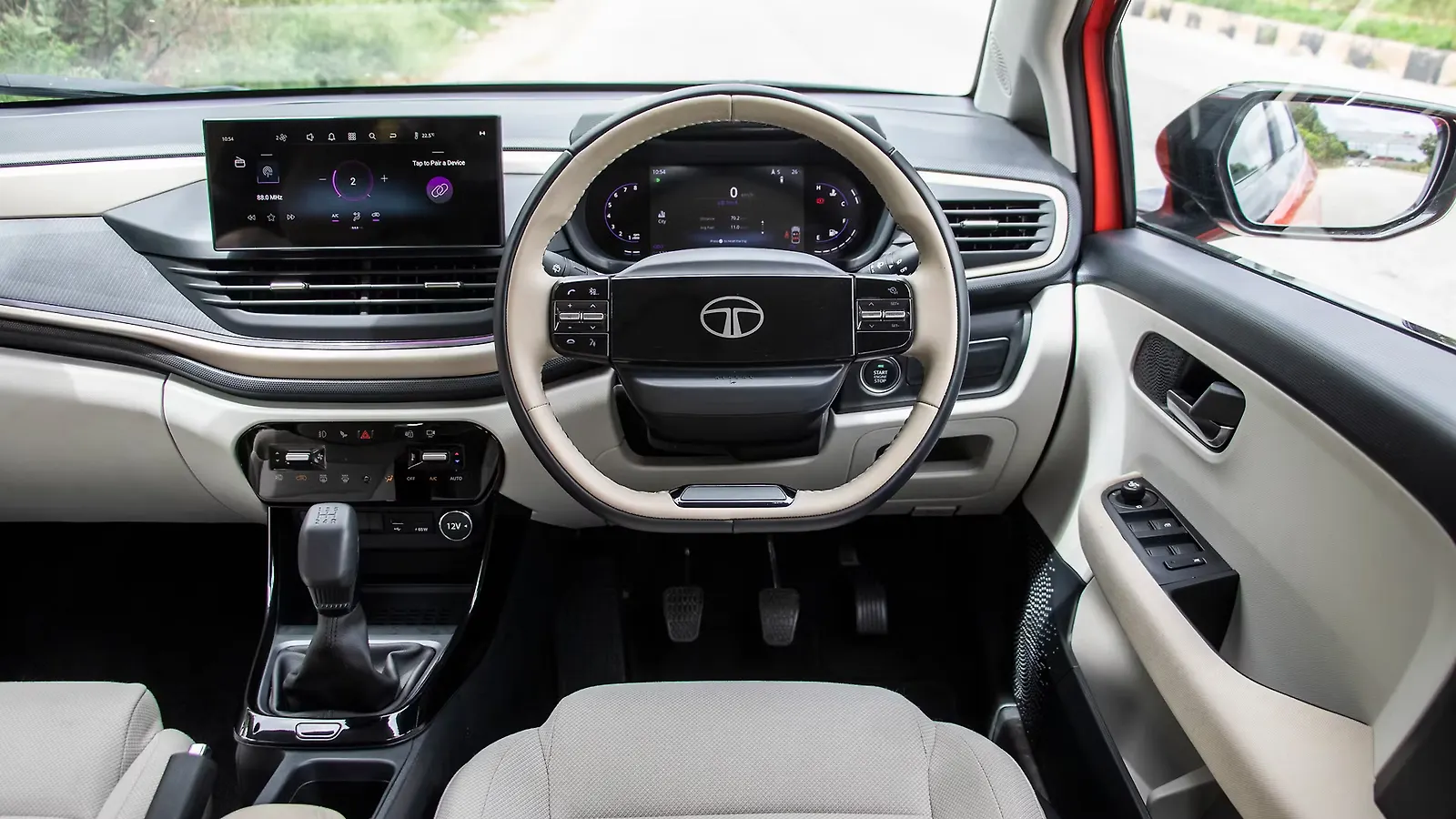 Tata Altroz Dashboard